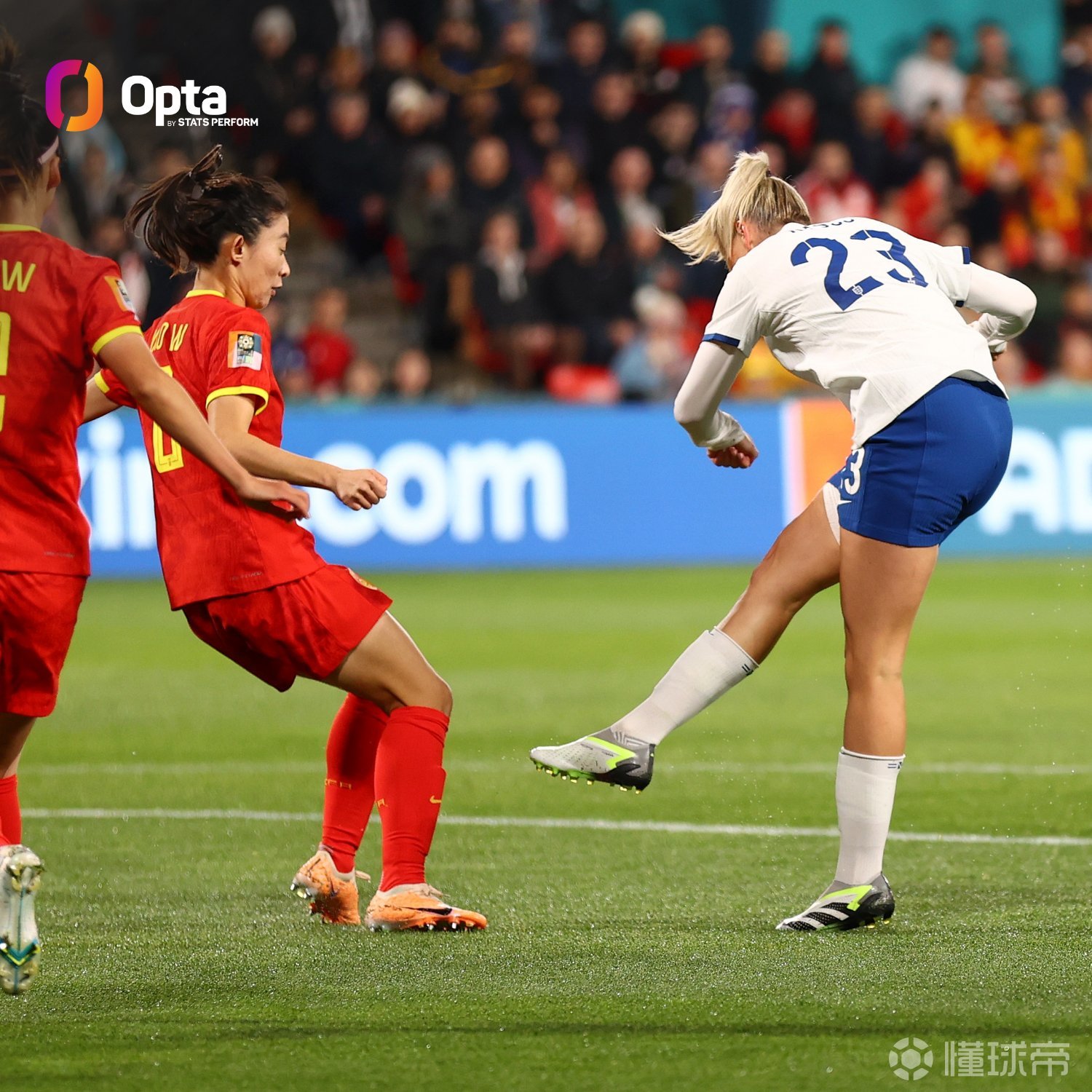 开云体育下载-英格兰女足队备战国际比赛，迎接激烈挑战