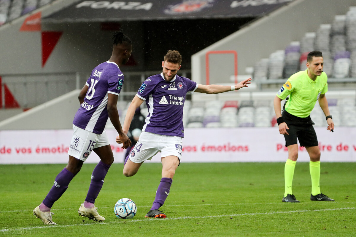 克莱蒙主场2-0击败图卢兹