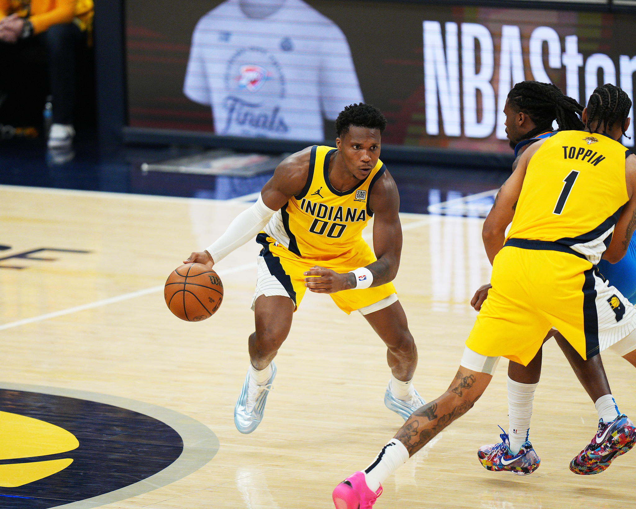 步行者赢下黄蜂,主场表现卓越! 步行者赢下黄蜂,主场表现卓越!